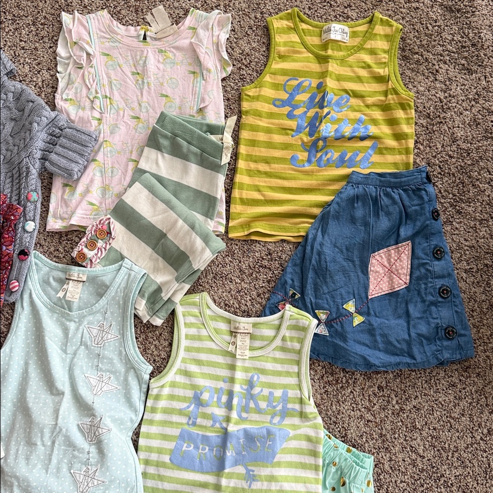 Matilda Jane Girls' Clothing mix and match lot.
Size 4. 7 tops 8 bottoms. - Picture 4 of 4